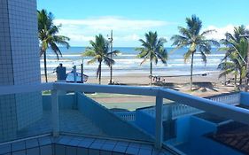 Ótimo Apartamento Frente ao Mar em Mongaguá